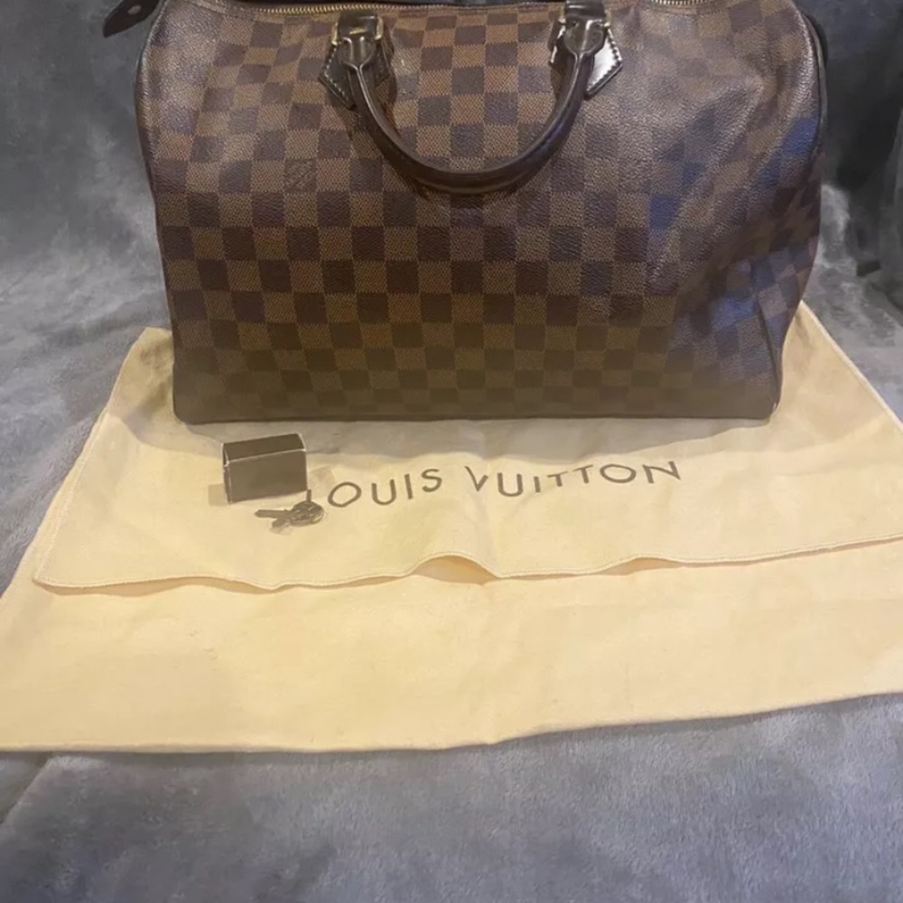 Authentic Louis Vuitton Speedy 35 Damier
